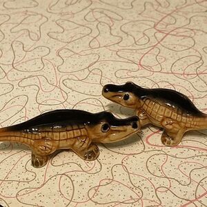 Vintage Elvin Crocodile Salt and Pepper Shakers Ceramic Hand Painted